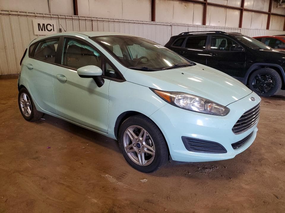 2017 FORD FIESTA SE 4