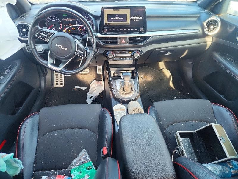 2023 KIA FORTE GT 8