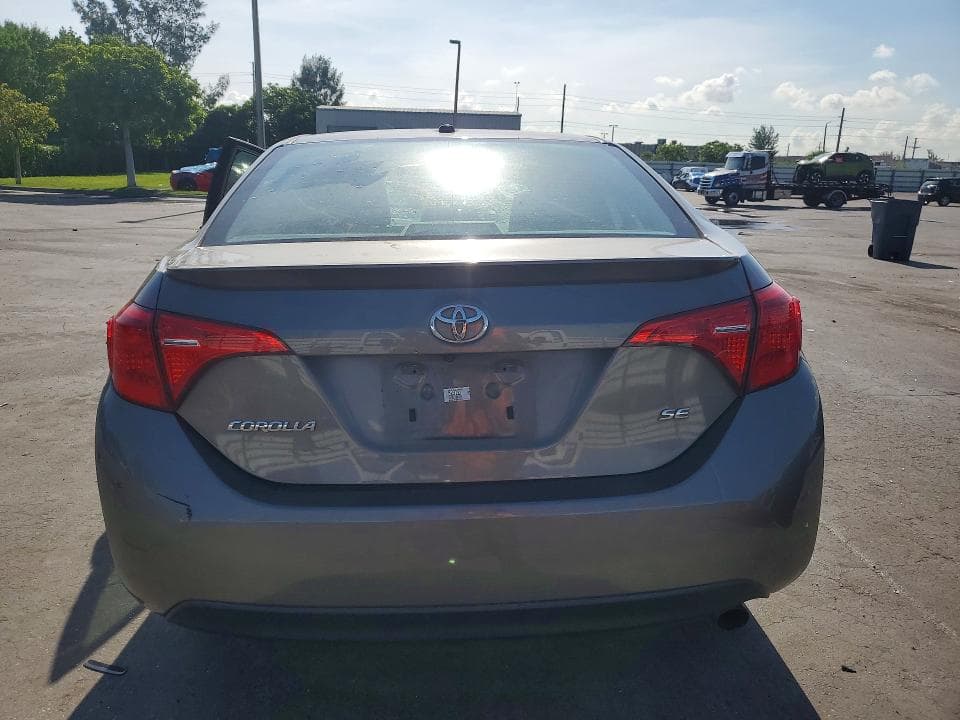 2018 TOYOTA COROLLA SE 6