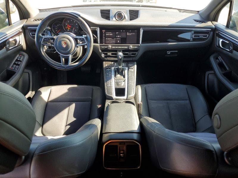 2020 PORSCHE MACAN 8