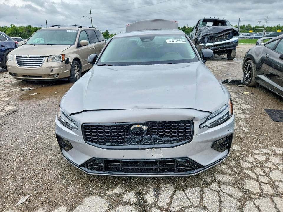 2024 VOLVO S60 PLUS 5