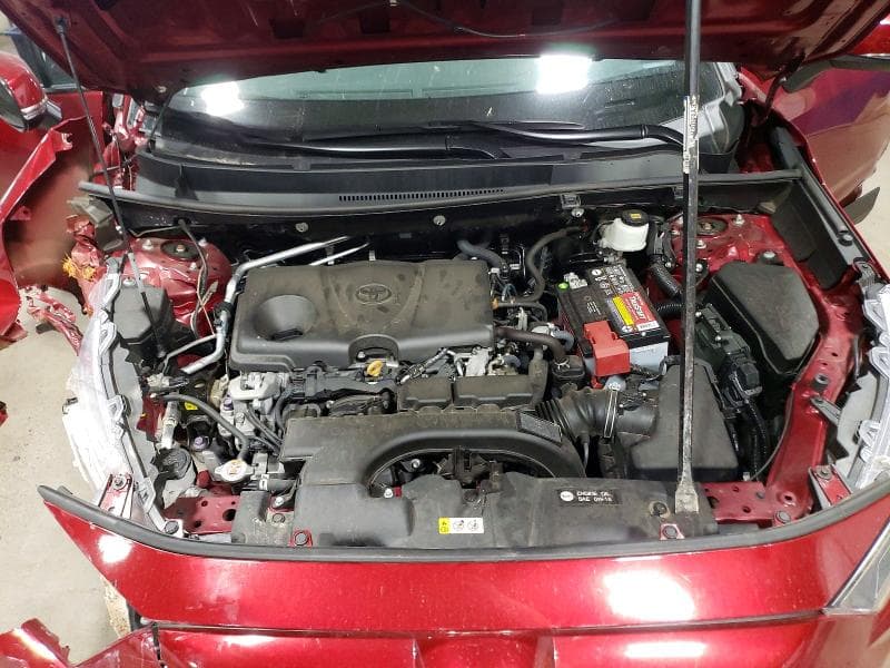 2019 TOYOTA RAV4 XLE 12