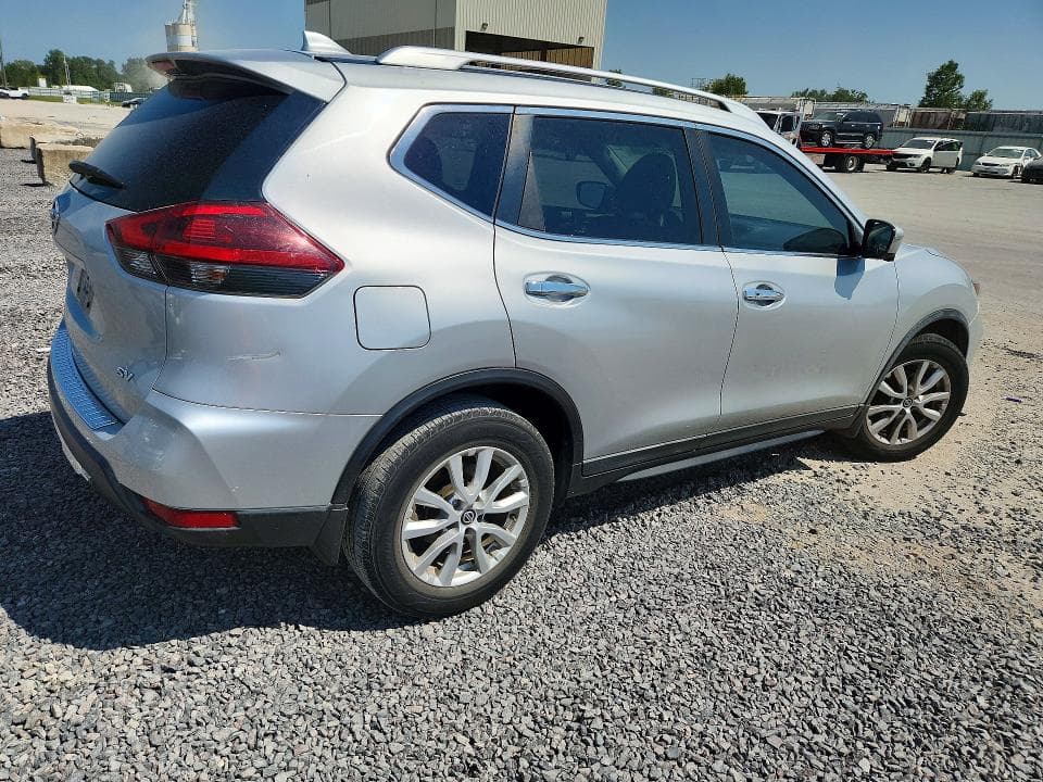 2018 NISSAN ROGUE SV 3