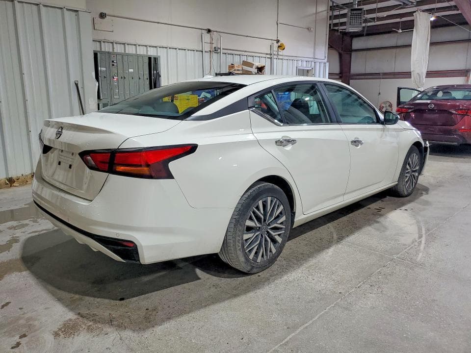 2025 NISSAN ALTIMA SV 3