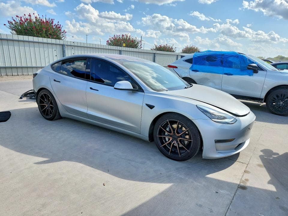 2018 TESLA MODEL 3 4
