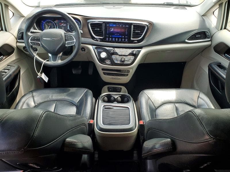 2017 CHRYSLER PACIFICA TOURING L PLUS 8