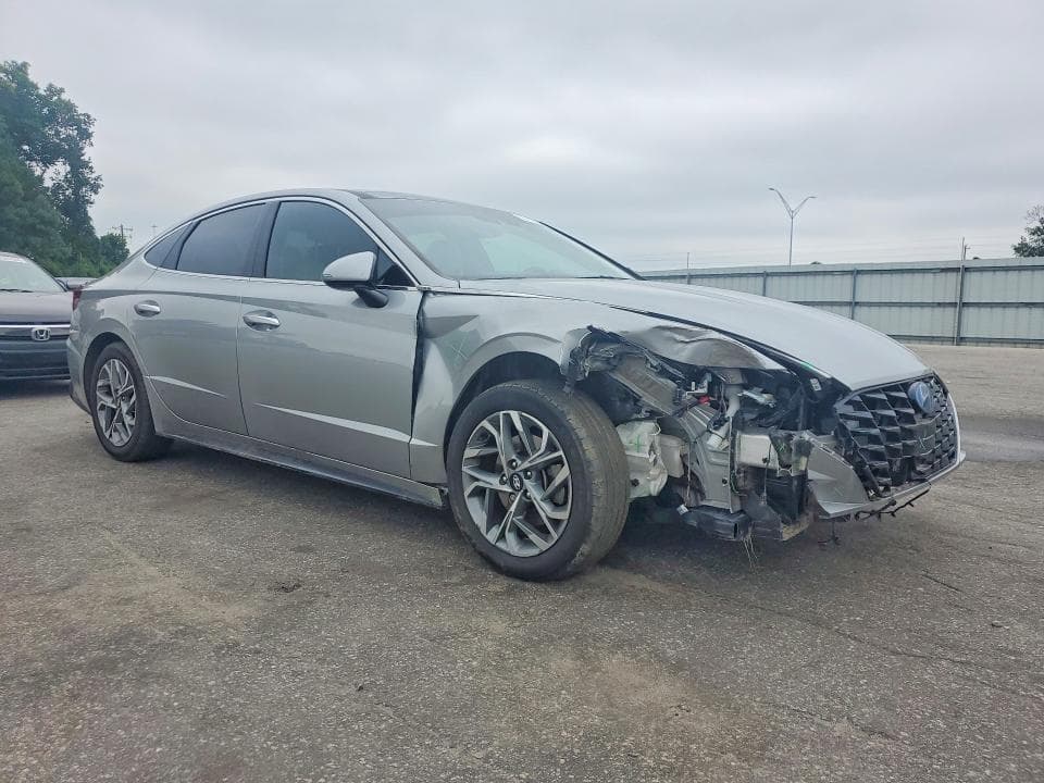 2020 HYUNDAI SONATA SEL 4