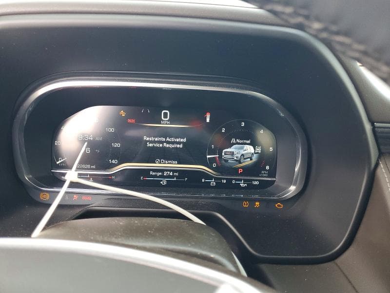 2024 GMC YUKON SLT 9