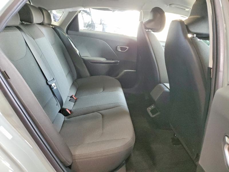 2026 KIA K4 LXS 10