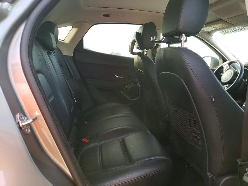 2019 JAGUAR E-PACE SE 10