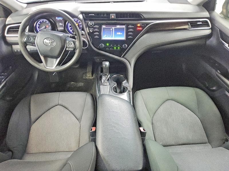 2018 TOYOTA CAMRY LE 8