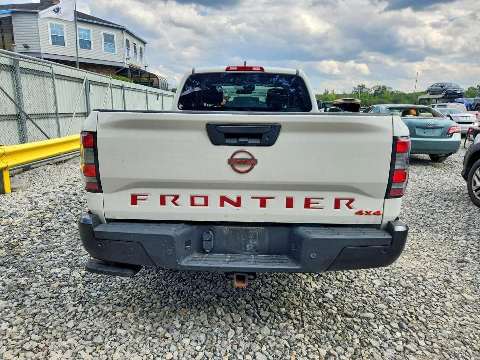 2022 NISSAN FRONTIER S 6