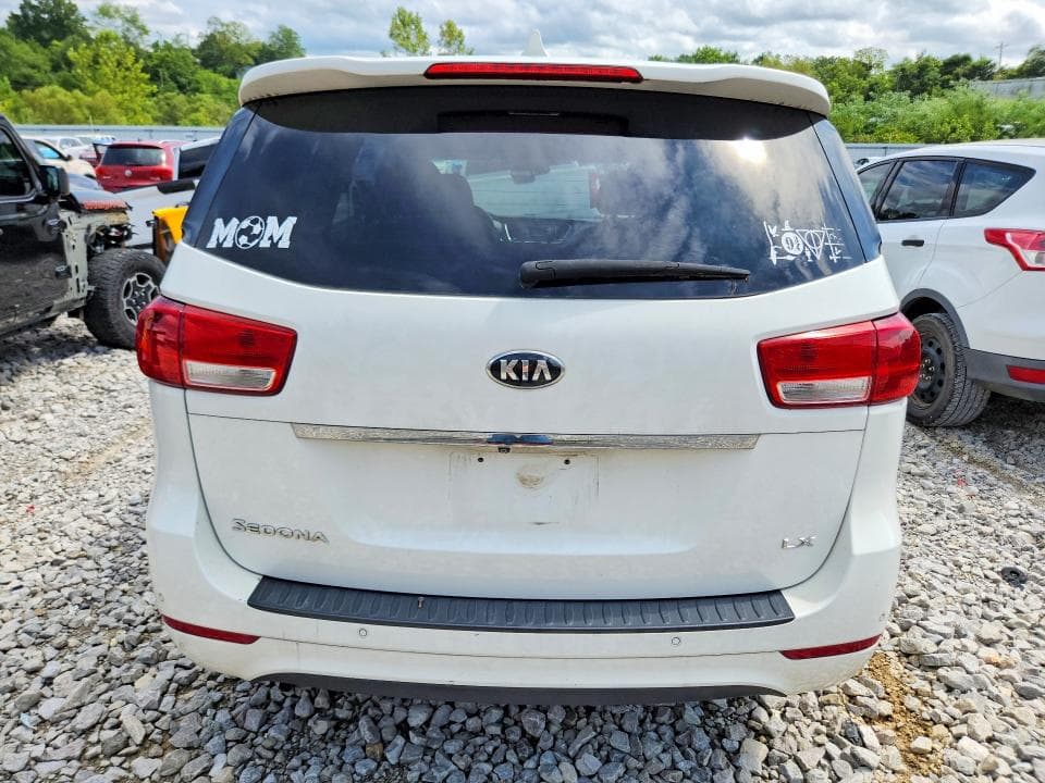 2017 KIA SEDONA LX 6