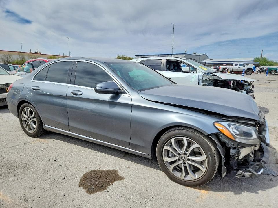 2018 MERCEDES-BENZ C 300 4