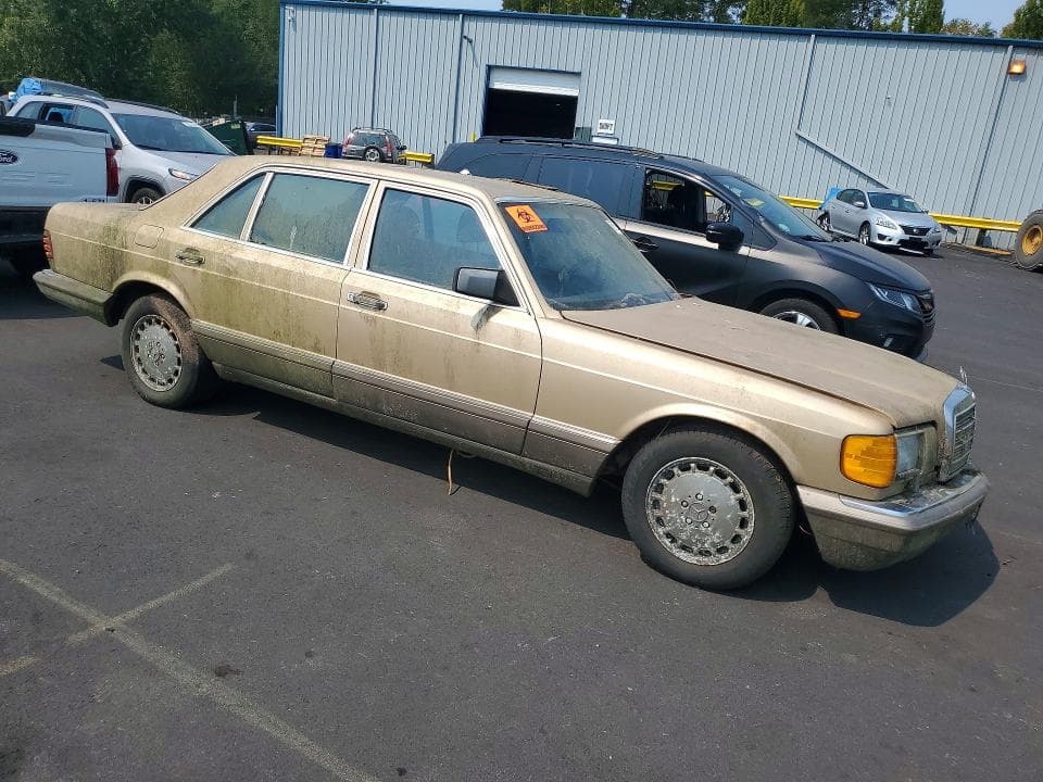 1986 MERCEDES-BENZ 560 SEL 4
