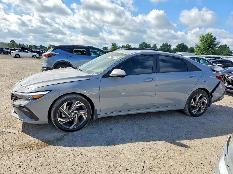 2024 HYUNDAI ELANTRA SEL - 1