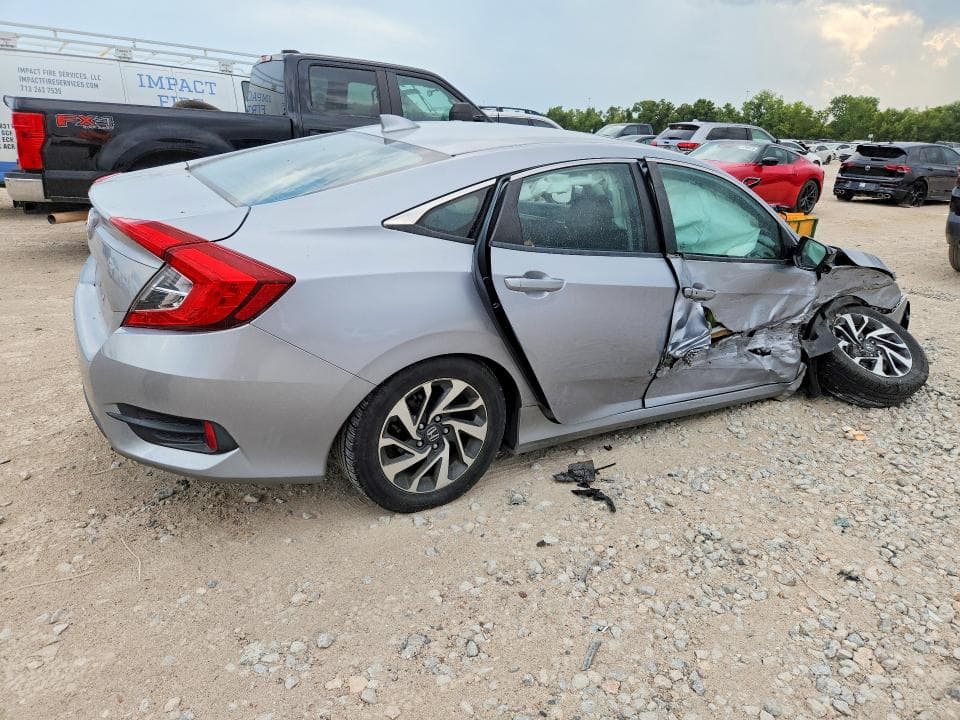 2017 HONDA CIVIC EX 3