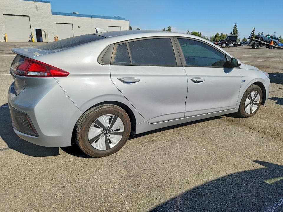 2020 HYUNDAI IONIQ BLUE 3