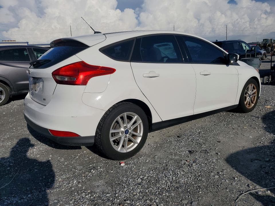 2018 FORD FOCUS SE 3