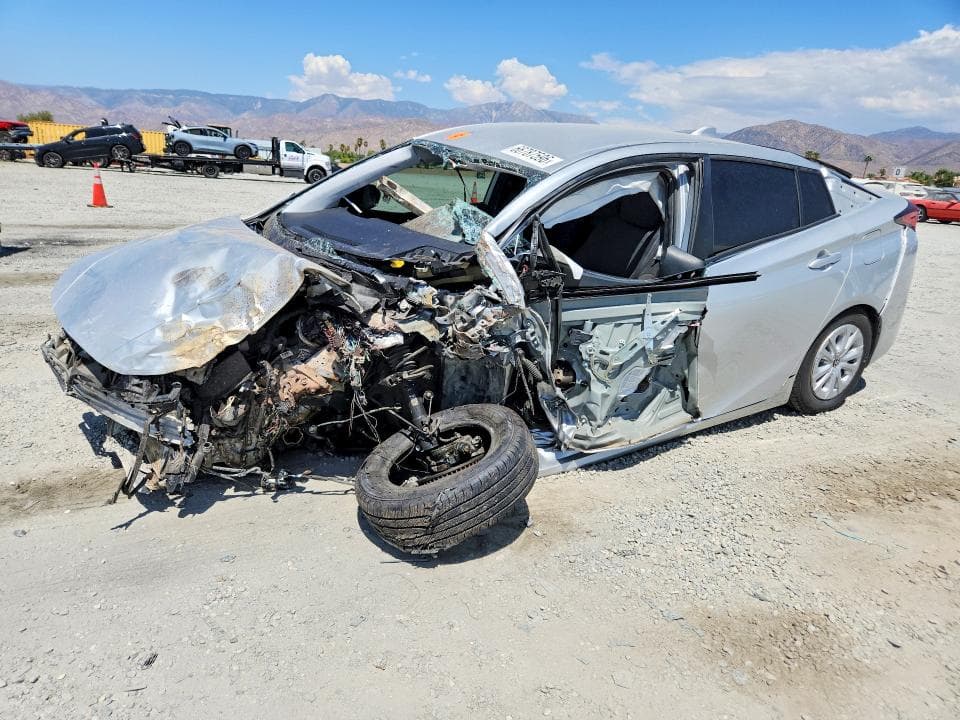 2020 TOYOTA PRIUS LE - 1