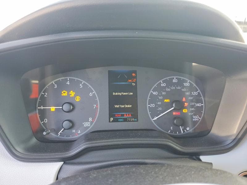 2025 TOYOTA COROLLA SE 9