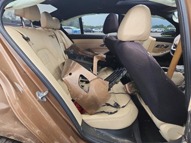 2019 BMW 330I 10