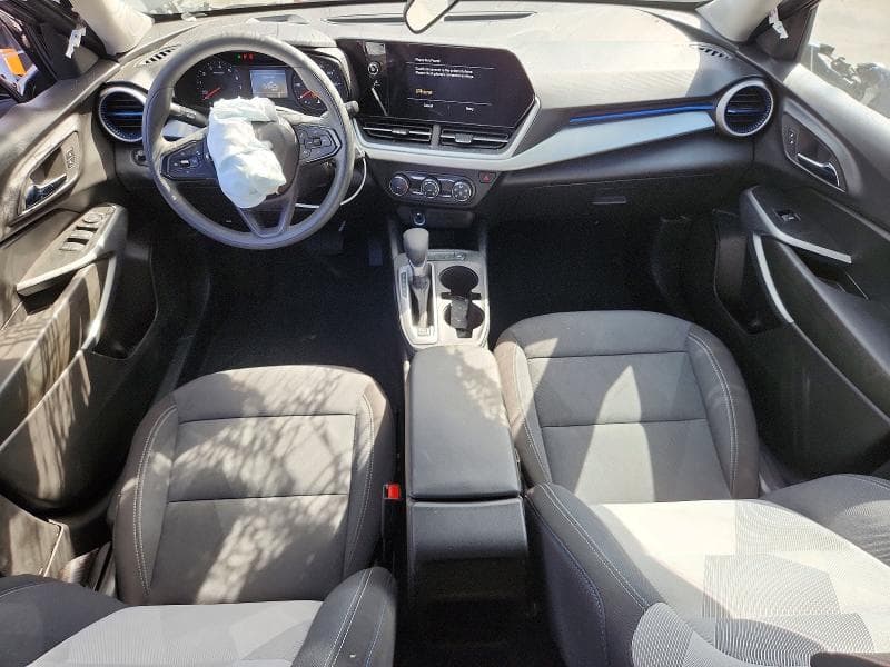 2026 CHEVROLET TRAX LS 8