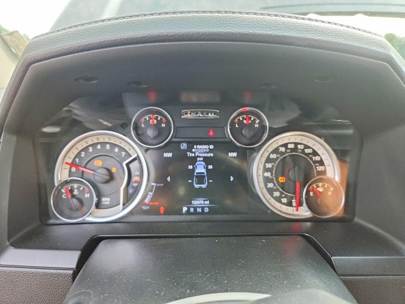 2017 RAM 1500 SPORT 9