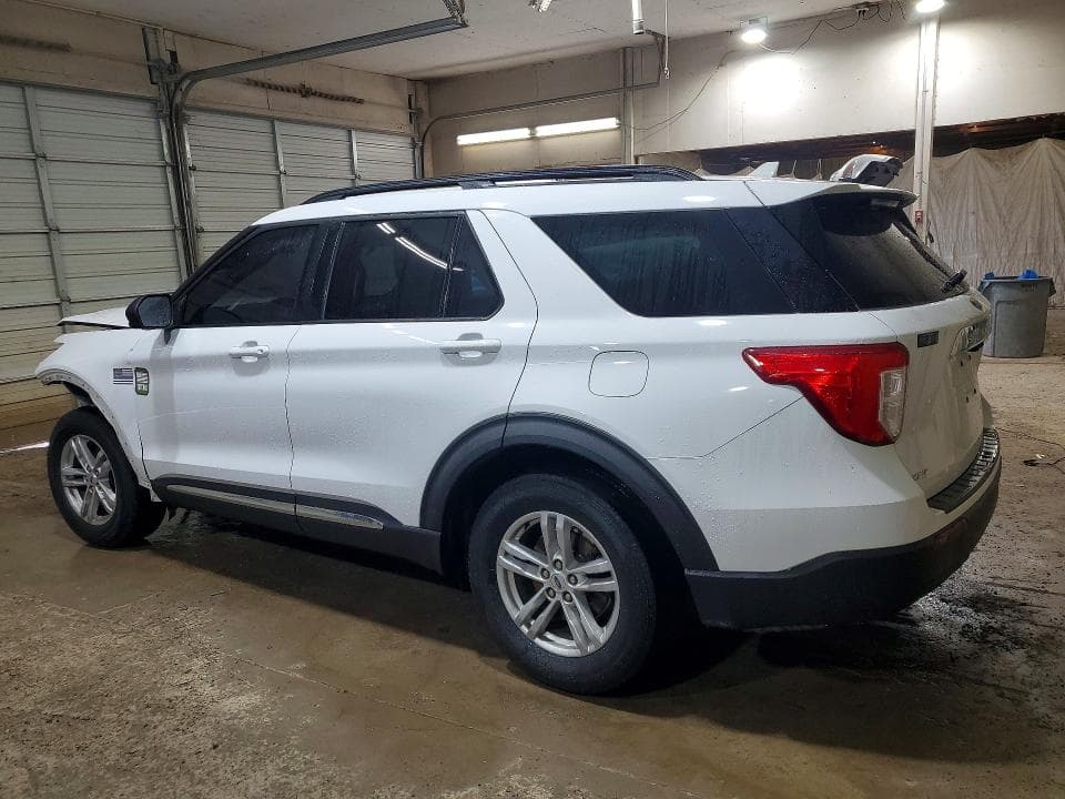 2020 FORD EXPLORER XLT 2
