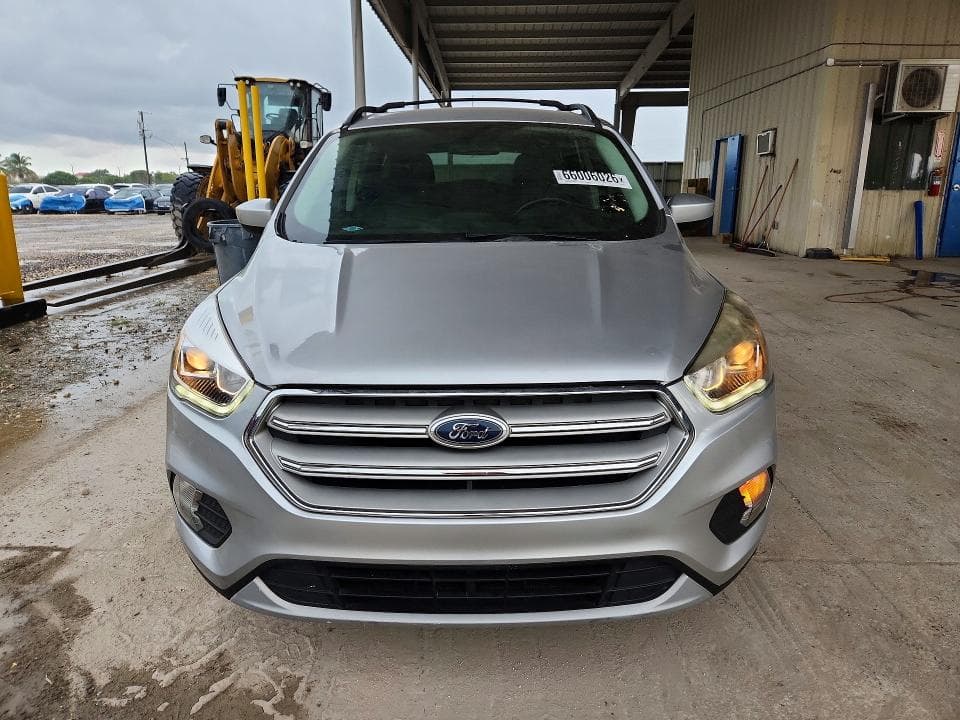 2019 FORD ESCAPE SEL 5