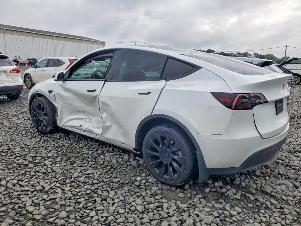 2023 TESLA MODEL Y 2