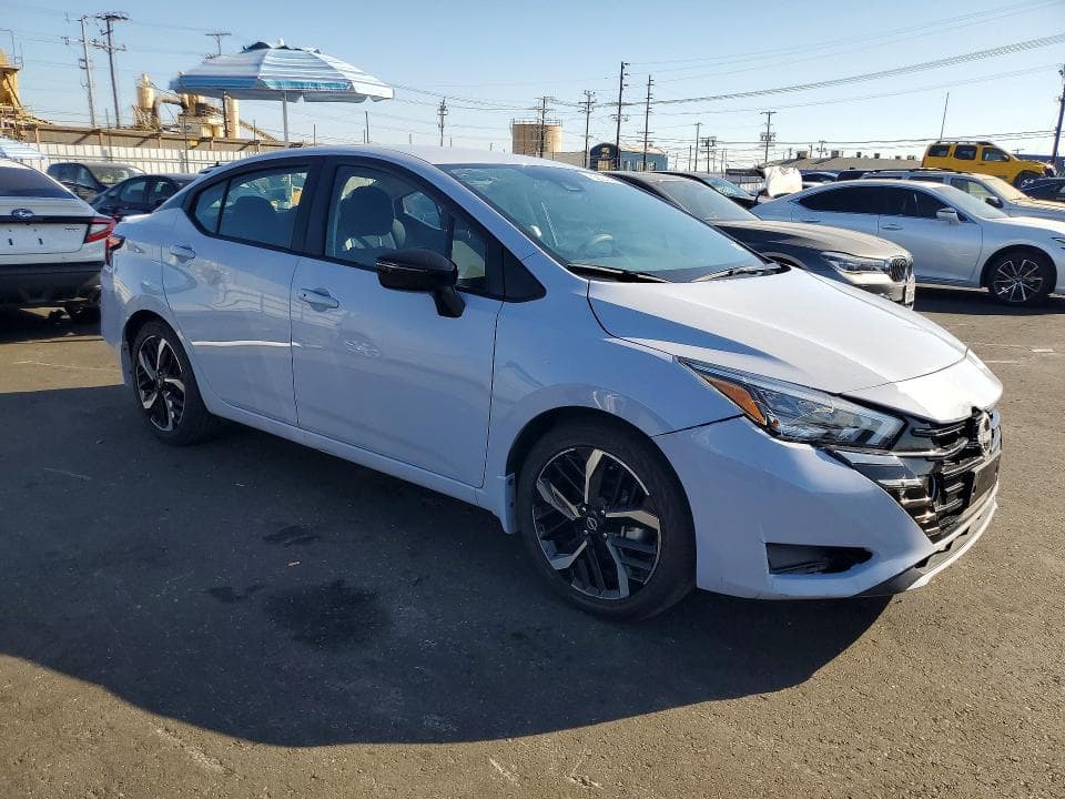 2024 NISSAN VERSA SR 4