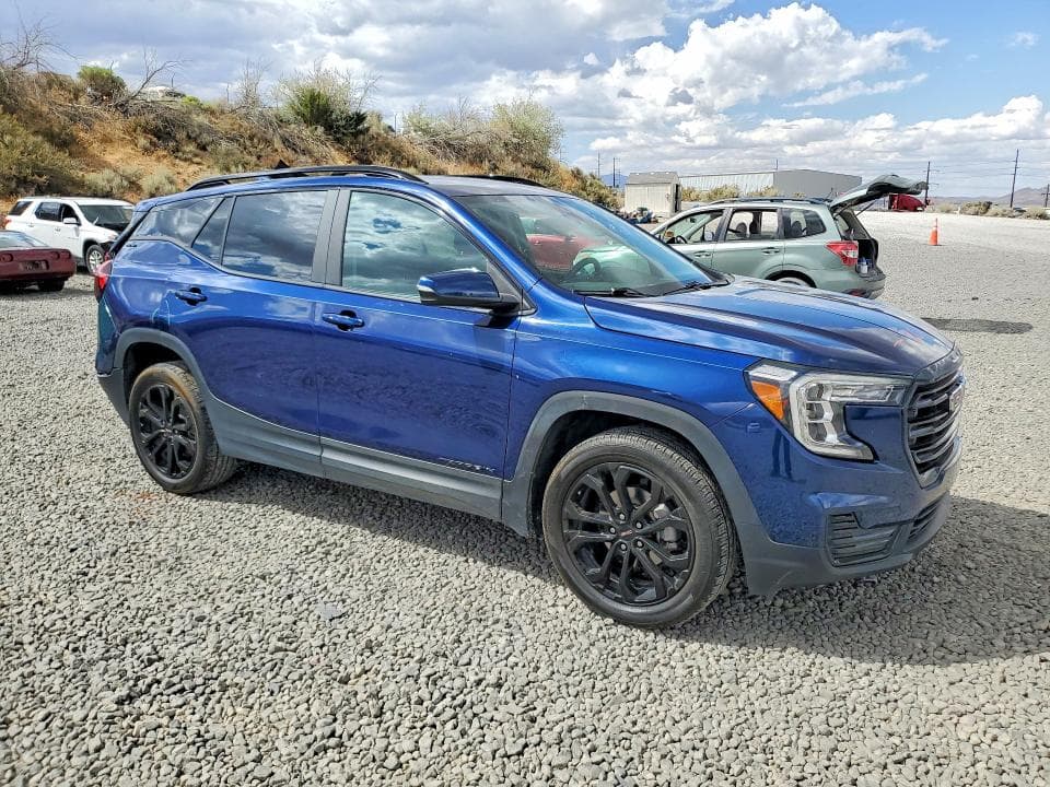 2022 GMC TERRAIN SLE 4