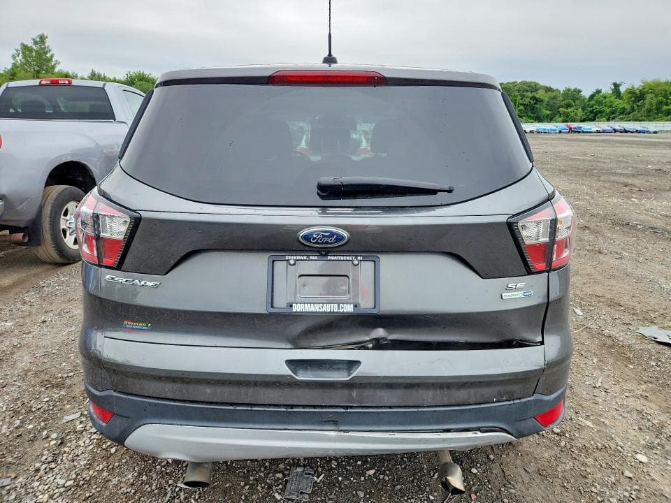 2017 FORD ESCAPE SE 6