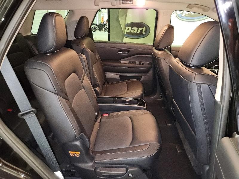 2026 NISSAN PATHFINDER SL 11
