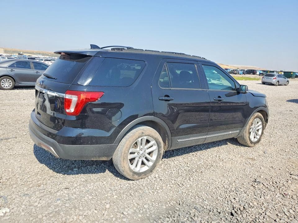 2017 FORD EXPLORER XLT 3
