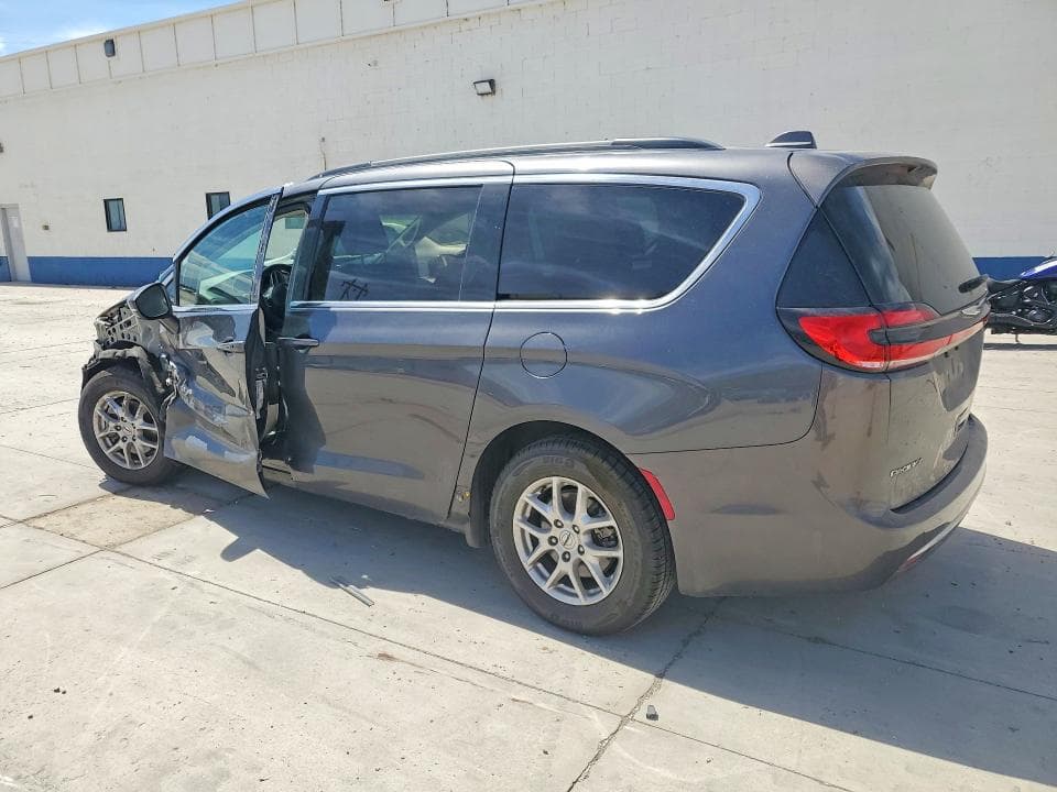 2022 CHRYSLER PACIFICA TOURING L 2