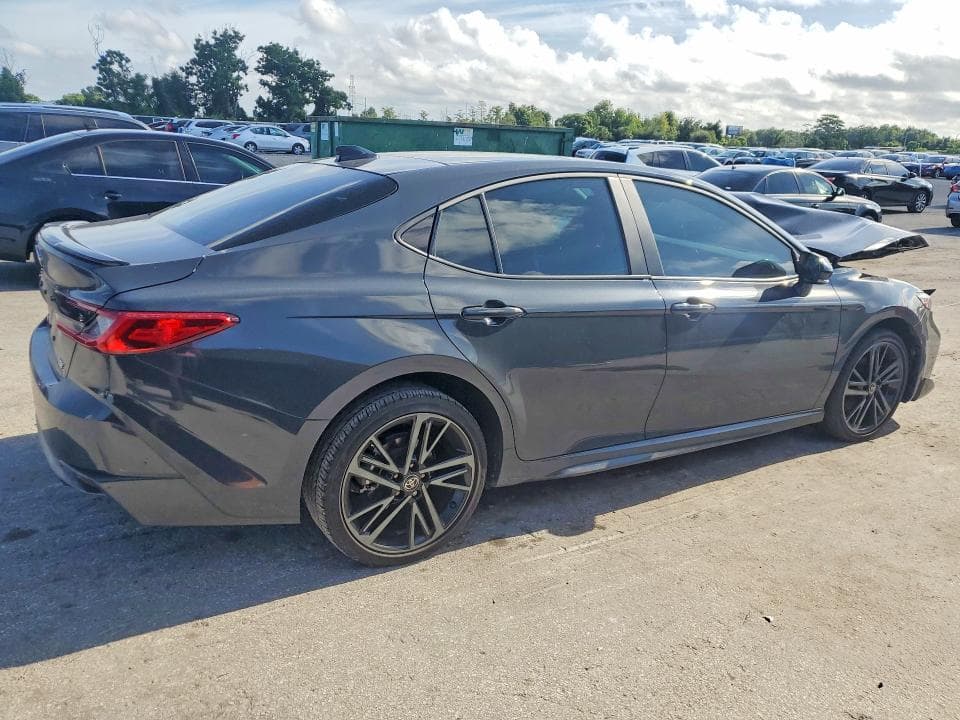 2025 TOYOTA CAMRY XSE 3