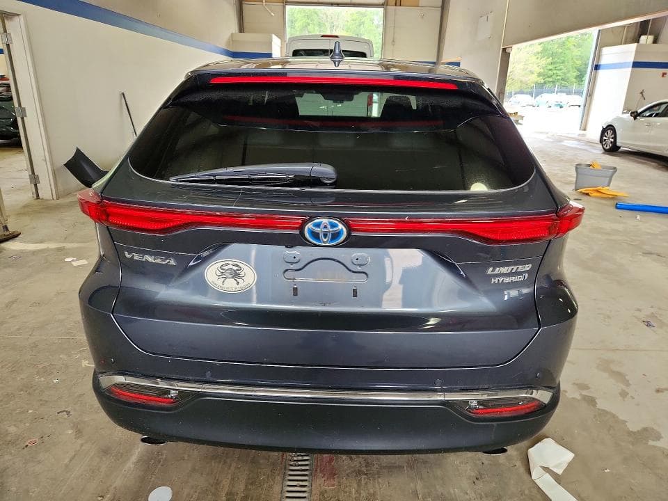 2021 TOYOTA VENZA LIMITED 6