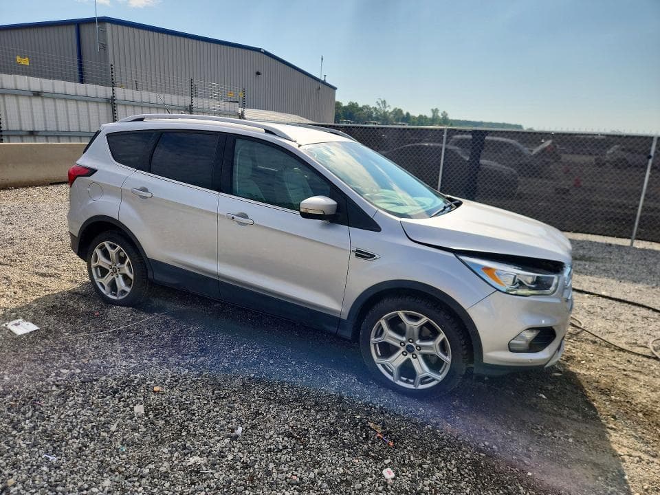 2019 FORD ESCAPE TITANIUM 4