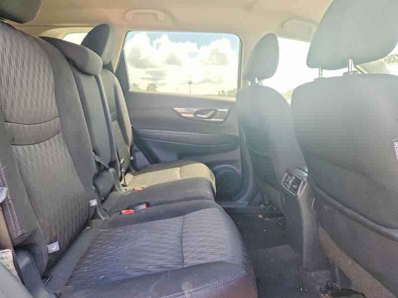 2019 NISSAN ROGUE SV 11