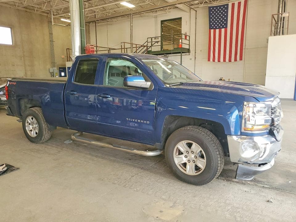 2017 CHEVROLET SILVERADO K1500 LT 4