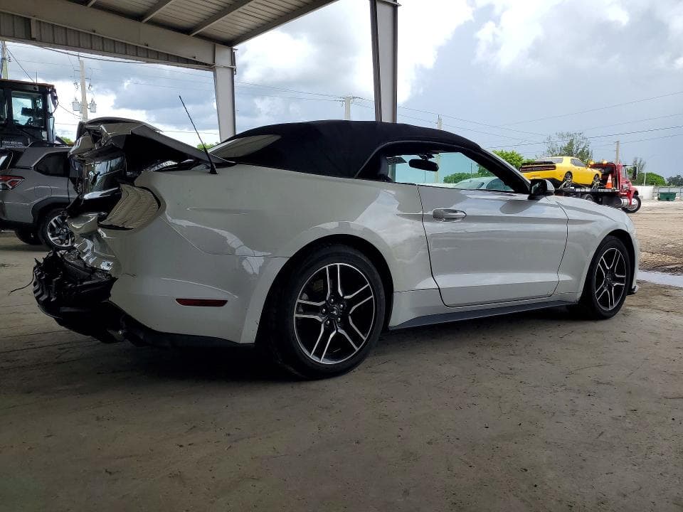 2018 FORD MUSTANG 3
