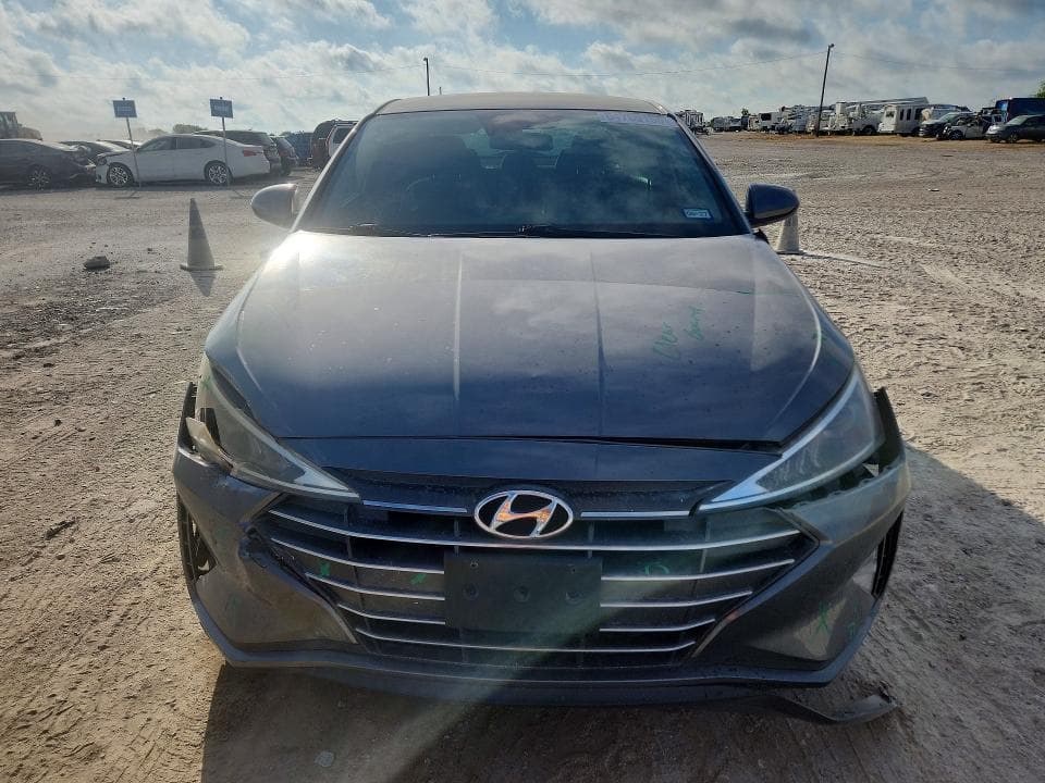 2019 HYUNDAI ELANTRA SEL 5