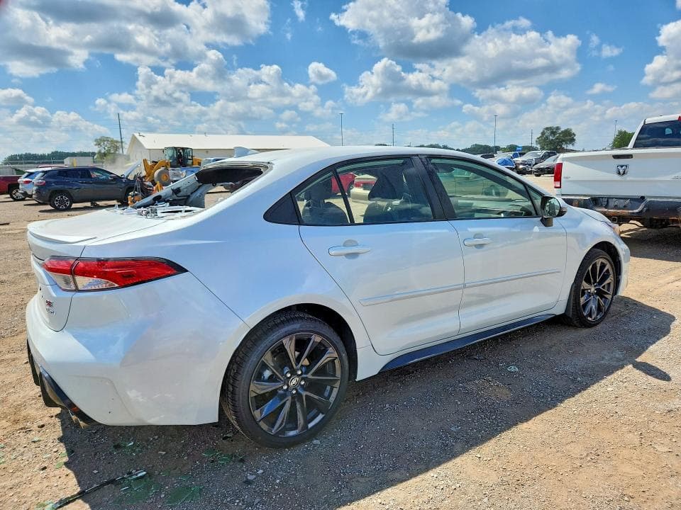 2026 TOYOTA COROLLA HYBRID SE 3