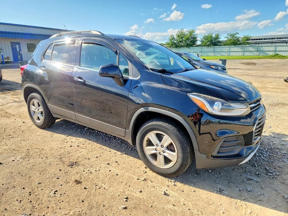 2017 CHEVROLET TRAX 1LT 4