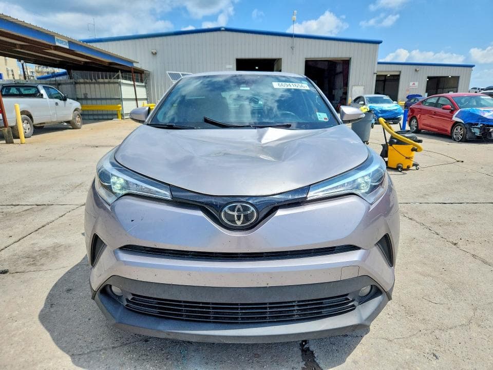 2018 TOYOTA C-HR XLE PREMIUM 5
