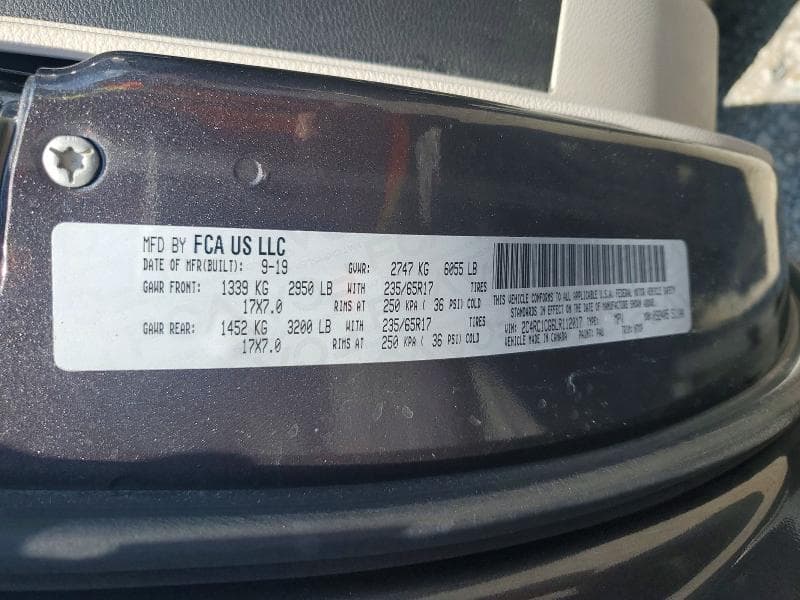 2020 CHRYSLER VOYAGER LX 13