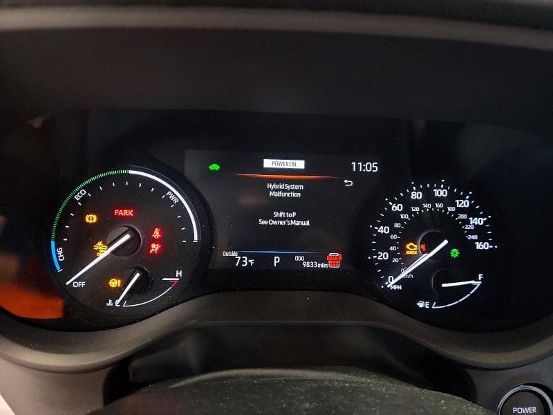 2025 TOYOTA SIENNA LE 9