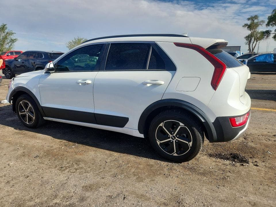 2023 KIA NIRO EX 2